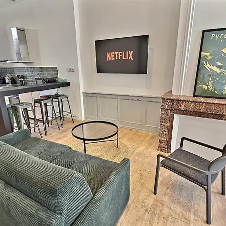 Lumineux T2, Spacieux, Hypercentre, Neuf, Wifi * Bagnères-de-Bigorre