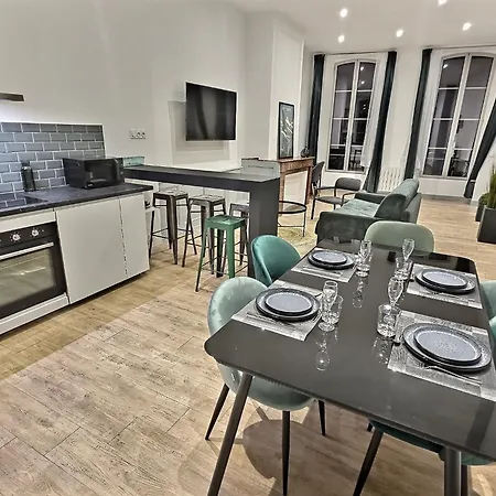 Lumineux T2, Spacieux, Hypercentre, Neuf, Wifi Apartment *